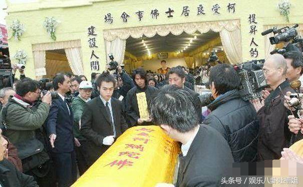 他一生重情義， 死後兒子唱歌「張學友」幫忙， 「劉德華」送他女兒出嫁！
