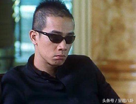 陳小春「13000元賣掉弟弟」求下一頓溫飽　成名後偶爾穿梭人群：我想找到他！