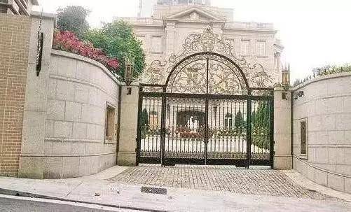 賭王千金曬鄧紫棋到家中做客照，意外曝光豪宅，網友：太壕了吧