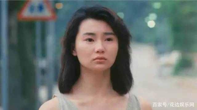 談了11次愛情，54歲依然沒有結婚無子，瘦成皮包骨搬到平民區！