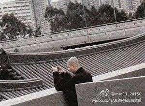 忍二奶20年！天王正宮心死剃髮出家