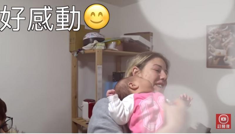 吳鳳「想分享二次當爸喜悅」妹妹毅然從土耳其來台，「姑姑抱小姪女」讓他感動：這就是家人團圓！