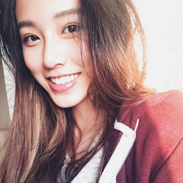 游鴻明超可愛女兒長大了！18歲模樣曝光，「又甜又仙」打趴超多女明星！網友暴動認親：岳父好！