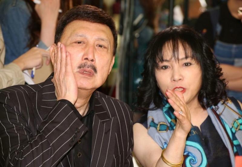 經濟有問題？李亞萍嫁女兒「嫌3600紅包太少」槓上澎恰恰，對方不爽心冷「出面回應了」！