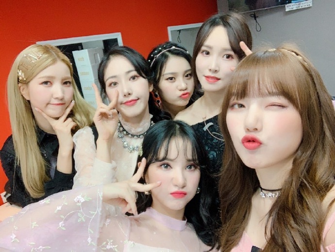 [GFRIEND][分享]190119 鎖定GFRIEND可愛&感性雙重魅力！《音樂中心》回歸舞台公開