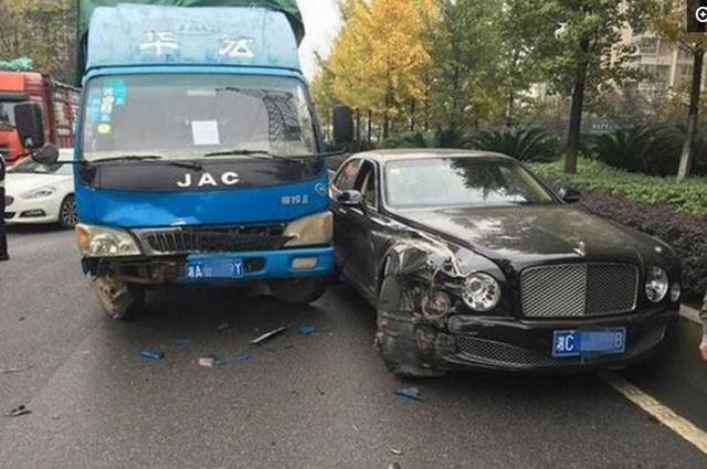 最貴的車禍，損失近一個億！