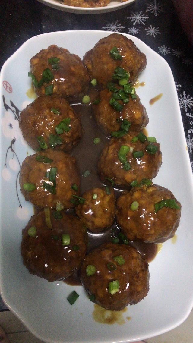 肉丸子的15道做法，過年必備美食，家家團團圓圓過大年！