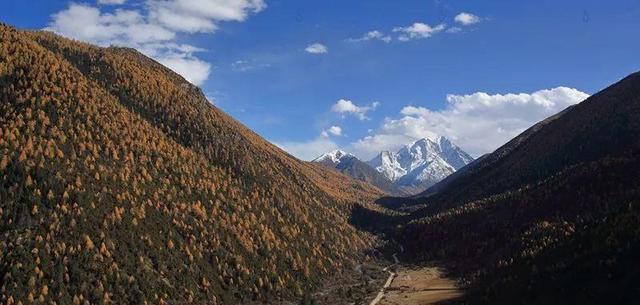 即將被開發！與色達比肩的聖地，境內藏有一座神山，美得實在低調