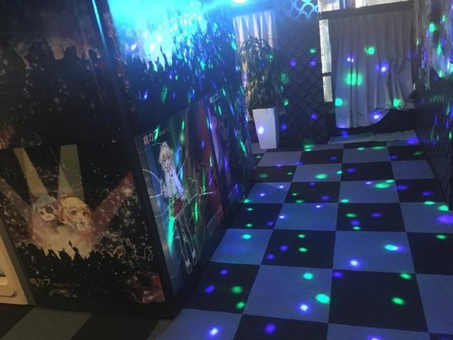 日本出現動漫主題膠囊旅館，裡邊全是抱枕