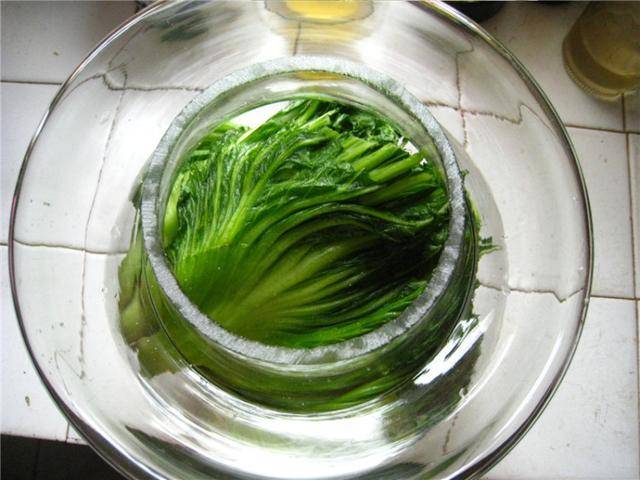 教你在家醃酸菜的方法，吃一年都不會壞，詳細步驟都發給你