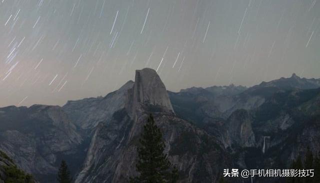 這是一張普通的銀河照，但背後攝影師的付出，超乎你的想像