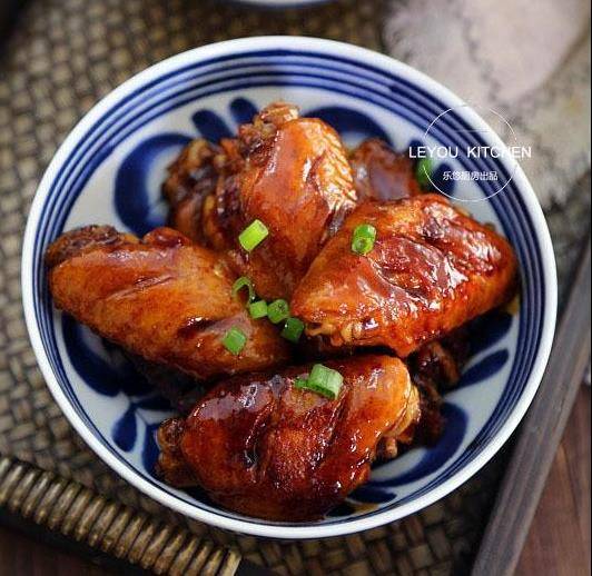 老媽做「雞翅」，不放一滴油，肉香四溢，比可樂雞翅還好吃