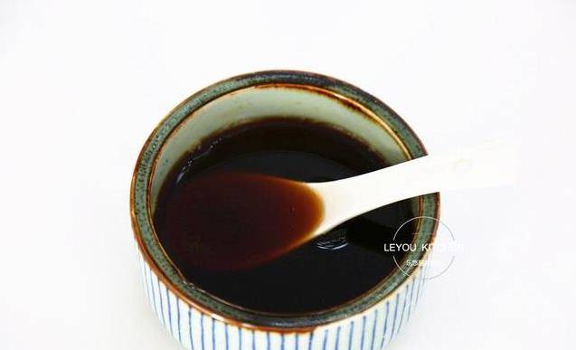 老媽做「雞翅」，不放一滴油，肉香四溢，比可樂雞翅還好吃