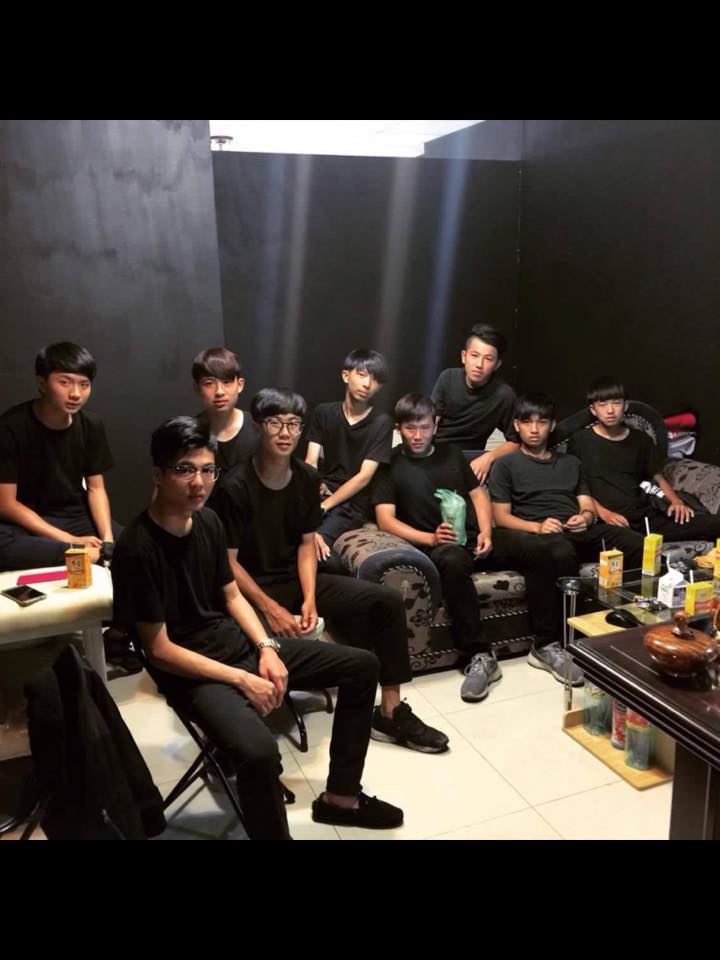 21句經典爆笑「超狂8+9名言語錄」！濃厚的中二味已讓網友都莫名薰到昏迷不醒了… 