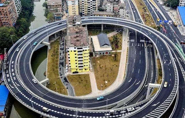 10個「史上意志最堅定釘子戶」5不同意搬遷，房子直接砍半！