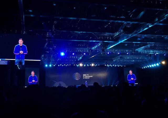 最豪氣尾牙！老闆送員工「每人一台iPhone XS Max」　他再霸氣喊：「年終還會嚇歪大家」