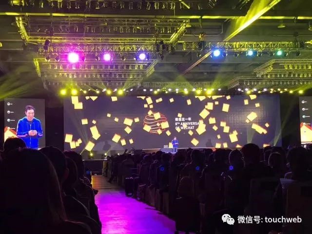 最豪氣尾牙！老闆送員工「每人一台iPhone XS Max」　他再霸氣喊：「年終還會嚇歪大家」