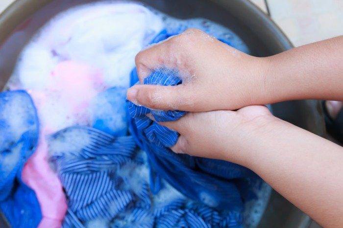「絕不能讓男生知道的」的20個髒懶女人日常。#1. 你一定曾經連穿同一件內衣超過一個禮拜沒洗。
