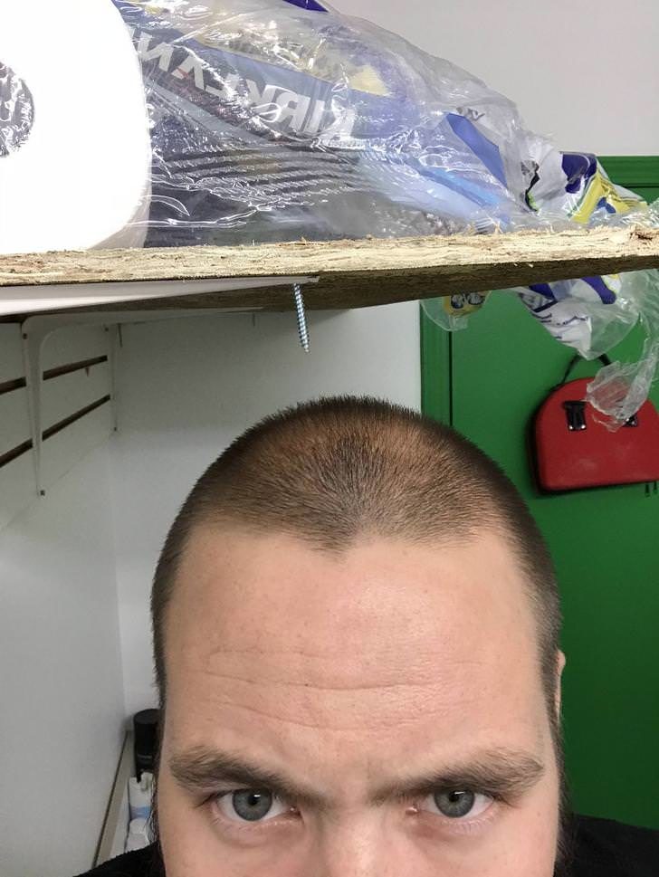身高跟痛苦成正比！24張「高個子的生活沒你想的這麼爽」爆笑照片
