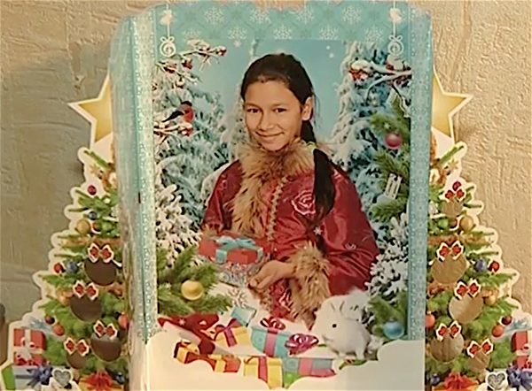 從小就是棄嬰「因為她的出現」人生360度轉變成「俄羅斯最美女孩」！