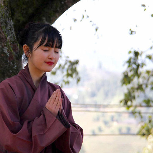 收養腦癱兒被罵想紅！24歲單身越南正妹消失2年後近況曝光…酸民全沉默了