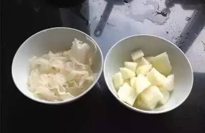 我是醫生，常煮這碗「去斑瘦身湯」給自己和女兒喝，臉上的斑消失了，女兒瘦五公斤，汙血排得超乾淨！