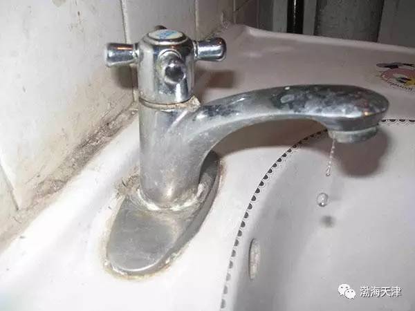 家裡水龍頭一直滴水！？其實「簡單一招」就能修好，根本不必花冤枉錢請工人！