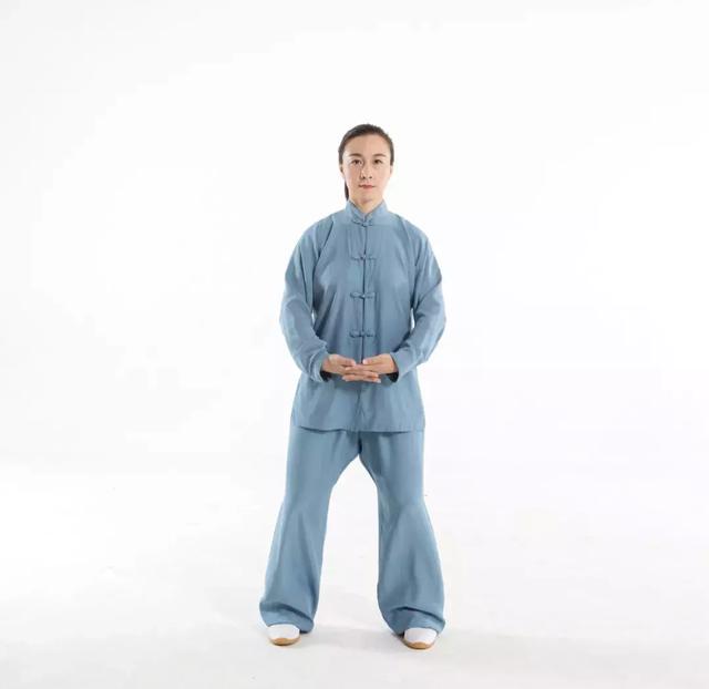 八段錦第一式「兩手托天理三焦」