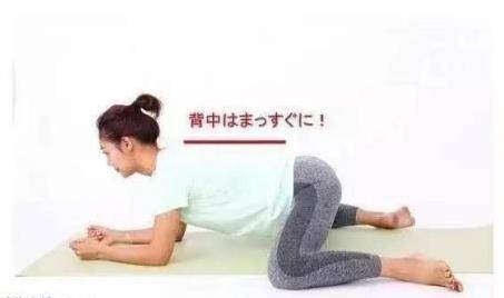 每天原地「青蛙式」50次，比跑步效果好，肩膀不僵硬，腰也不痛了