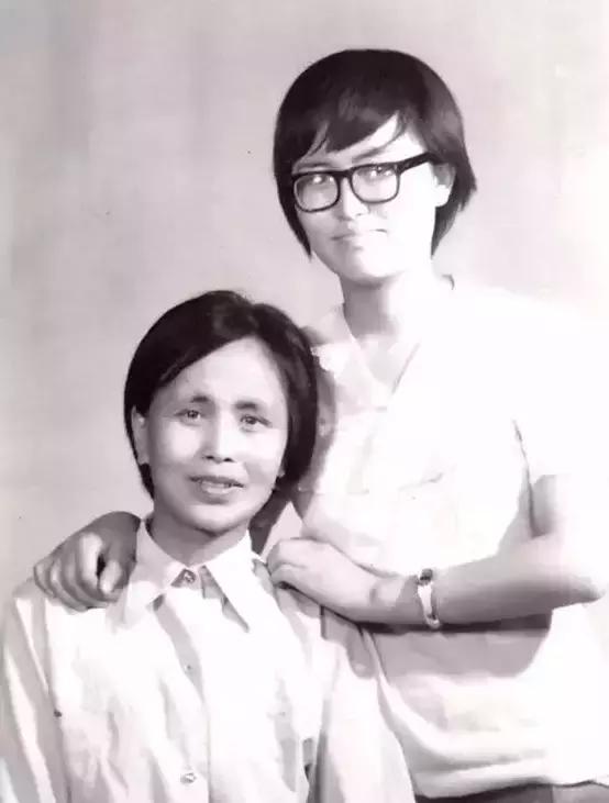 她不只是家庭主婦！「 60歲才識字」76歲成作家 辛苦一生終於「能為理想活」：沒有什麼是太晚的