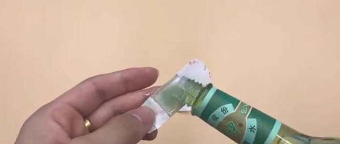 睡前在床頭貼一個創可貼太厲害了，解決了家家戶戶最大的難題，看完你會感謝我！