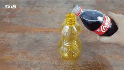 牙膏加到白醋里太厲害了，放一次能幫家裡省下很多錢，太實用了