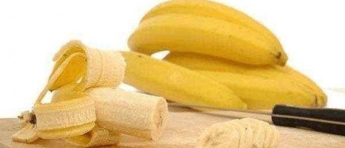 香蕉致癌？！醫生告誡：香蕉和它一起吃比「砒霜」還毒！