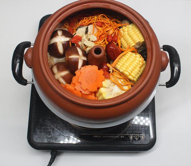 這菜和胃疼是冤家，煎湯或者泡水喝，養胃效果可能比「藥」好