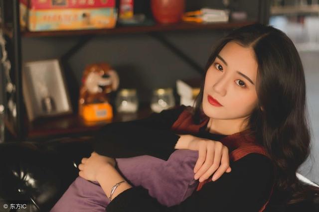 「老婆你別緊張，我就是參加個同學聚會，沒想出軌」