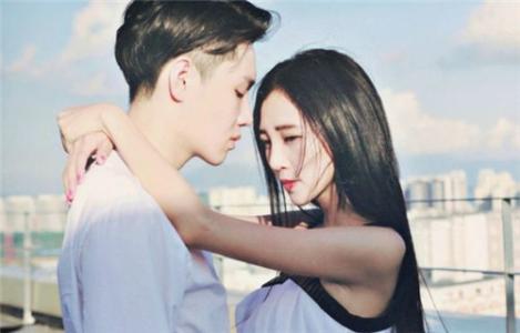 我媳婦生孩子，母親卻要外出旅遊，她回來後我給她兩萬