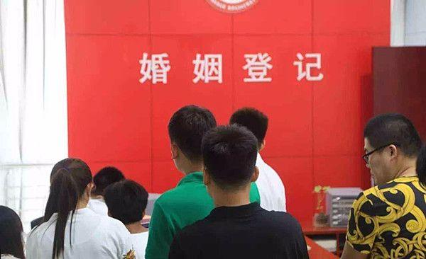 剛辦完婚禮，婆婆就要把婚房給小叔子，我直接回復她兩個字！