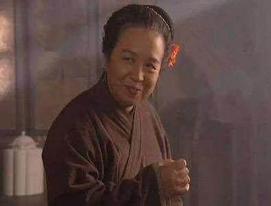 走夜路被雄虎叼走，給母虎接生，得到老虎一家的報恩，她吃穿不愁