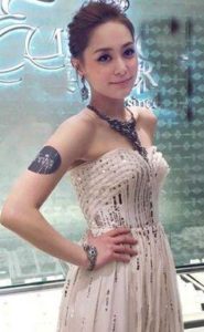 娛樂圈年近40仍沒男人敢追的十大絕色女星！第4位真的太可惜了.. 