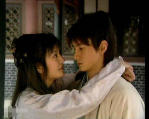 吳奇隆19年前、劉詩詩12歲竟過「這樣生活」！他卻把「最帥的自己」給了趙薇！