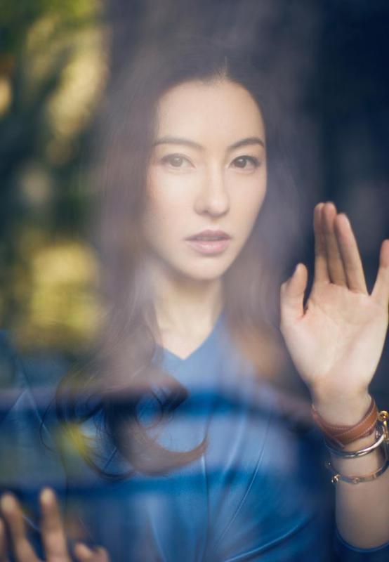 張柏芝關掉濾鏡，關掉美顏，瞬間原形畢露，網友：讓我冷靜一下