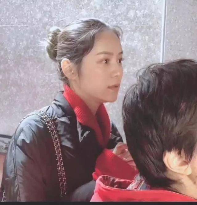 林峰封盤？攜模特女友戴彩球回鄉祭祖 十足十預演婚禮