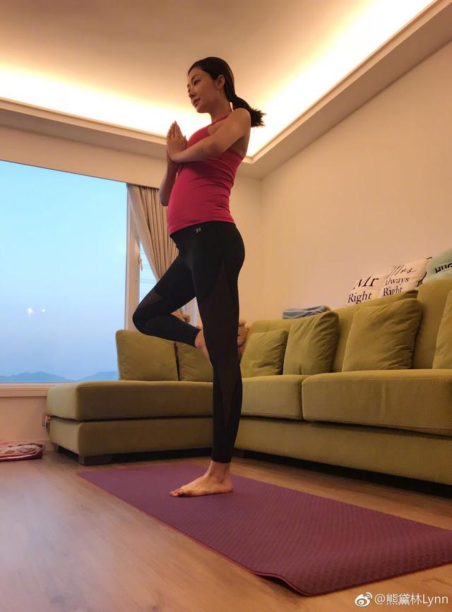 熊黛林為了減肥連午飯都不吃了，網友：這麼瘦都是餓出來的！
