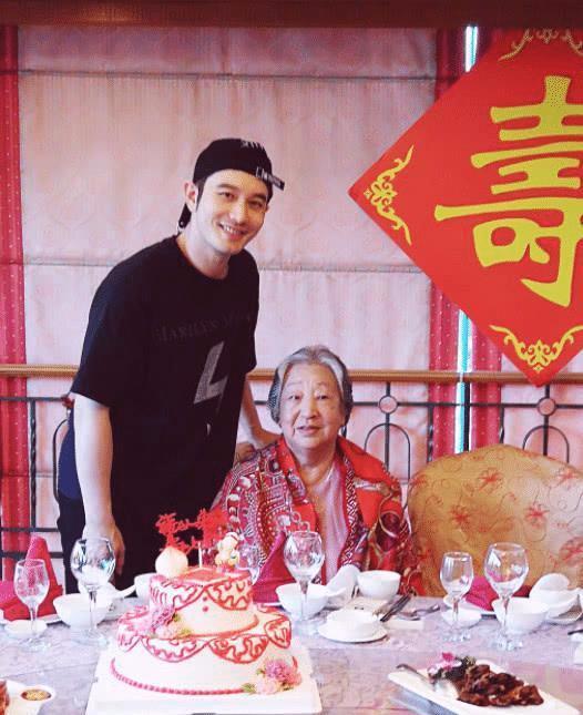黃曉明正面響應離婚消息，決心已定