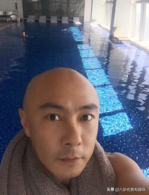 繼佘詩曼後，53歲的張衛健開濾鏡拍照後也嚇壞了網友