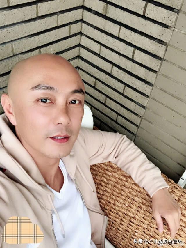 繼佘詩曼後，53歲的張衛健開濾鏡拍照後也嚇壞了網友