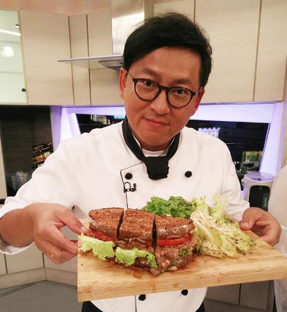 13年交情！詹姆士「餐廳一個月倒三間」急調頭寸　曾國城不金援「突然帶一群人上門」暖哭網友