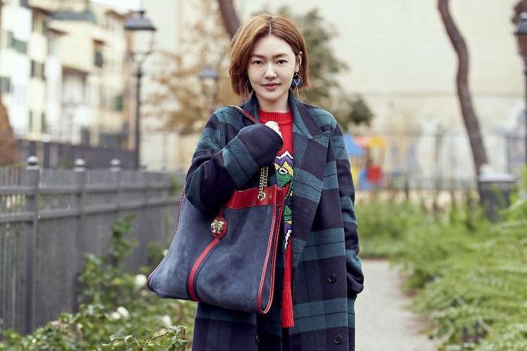 小S女兒買衣服「嫌太貴不想買」有夠節儉！　翻開標價「金額讓她翻白眼」網友狂讚：超會教