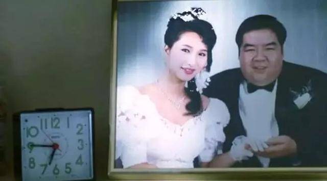 這才叫港片！「香港第一殺人導演」拍攝，美國學者愛的咬牙切齒