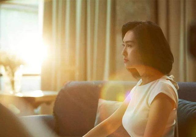 不老女神朱茵變身老奶奶滿臉皺紋，讓人直呼認不出 